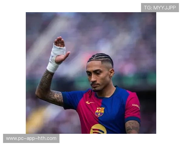 巴萨利用边路纵深,佩德里低传造就拉菲尼亚推射 巴萨利用边路纵深,佩德里低传造就拉菲尼亚推射