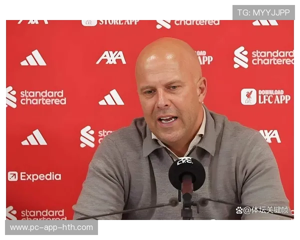 曼联定位球战术奏效前锋头球建功