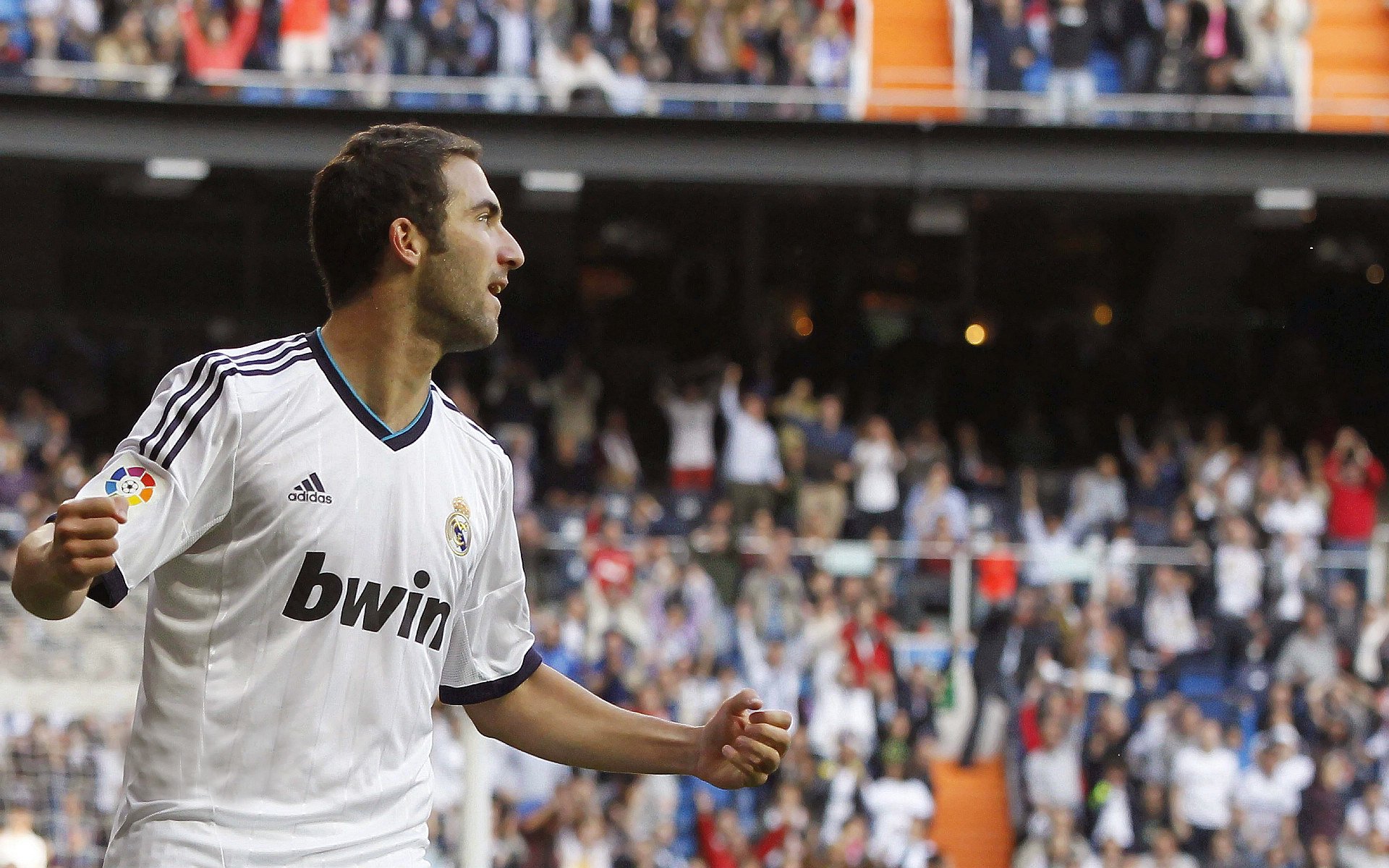 运动滤镜创意短视频赛 将汗水与光影合成艺术作品